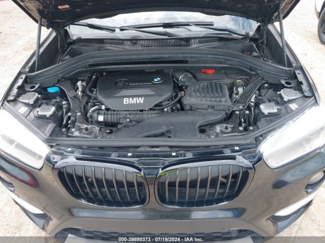 Photo 9 VIN: WBXHU7C36H5H38427 - BMW X1 