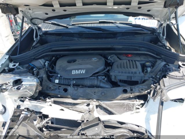 Photo 9 VIN: WBXHU7C36J5H41446 - BMW X1 