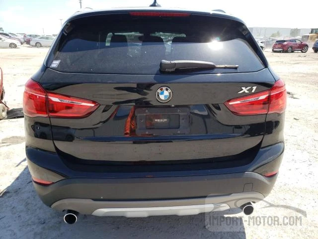 Photo 5 VIN: WBXHU7C36J5H42080 - BMW X1 