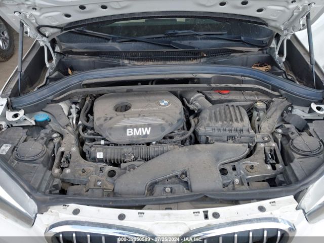 Photo 9 VIN: WBXHU7C37J5H40239 - BMW X1 