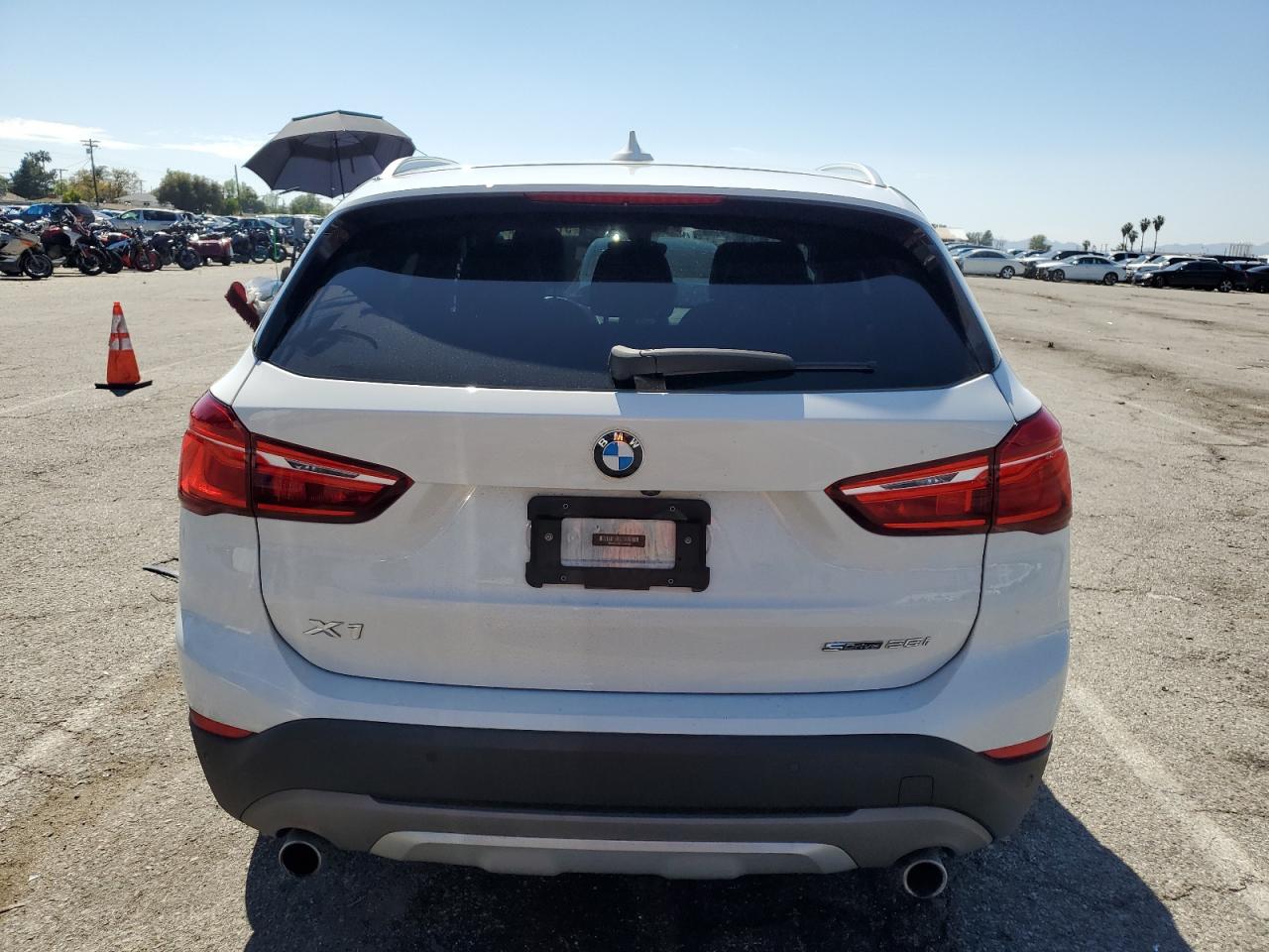 Photo 5 VIN: WBXHU7C37J5L09235 - BMW X1 