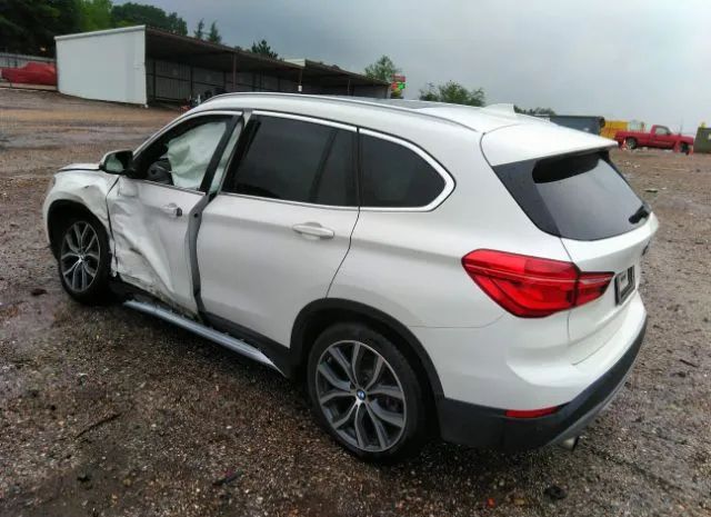 Photo 2 VIN: WBXHU7C38H5D71661 - BMW X1 