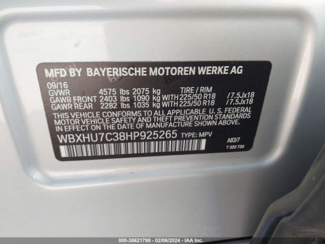 Photo 8 VIN: WBXHU7C38HP925265 - BMW X1 