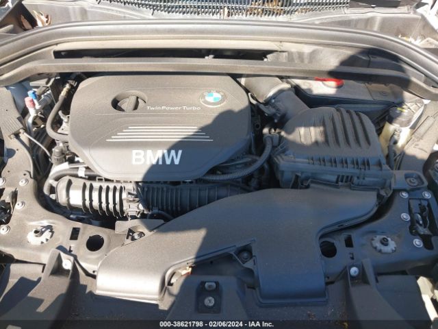 Photo 9 VIN: WBXHU7C38HP925265 - BMW X1 