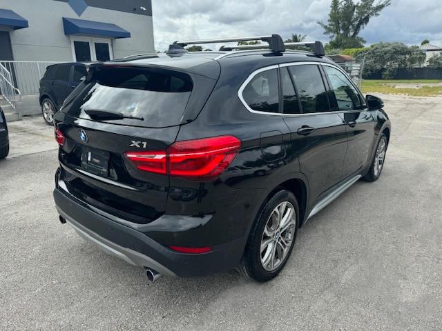 Photo 2 VIN: WBXHU7C39HP924819 - BMW X1 