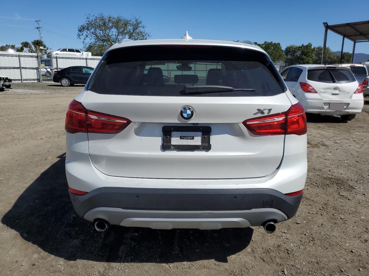 Photo 5 VIN: WBXHU7C3XH5H34185 - BMW X1 