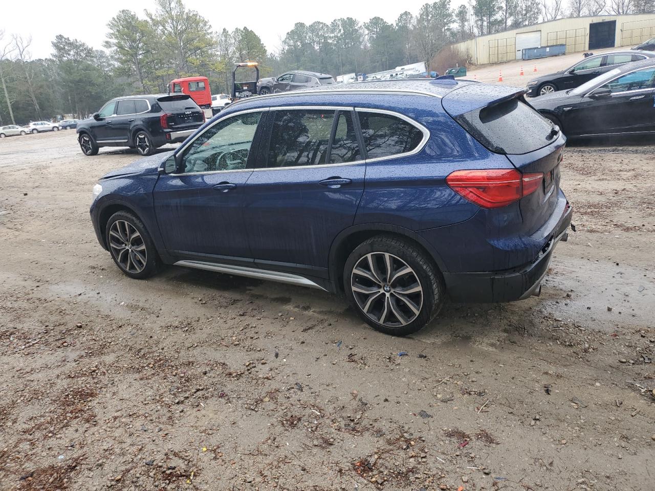 Photo 1 VIN: WBXHU7C3XJ5H44074 - BMW X1 