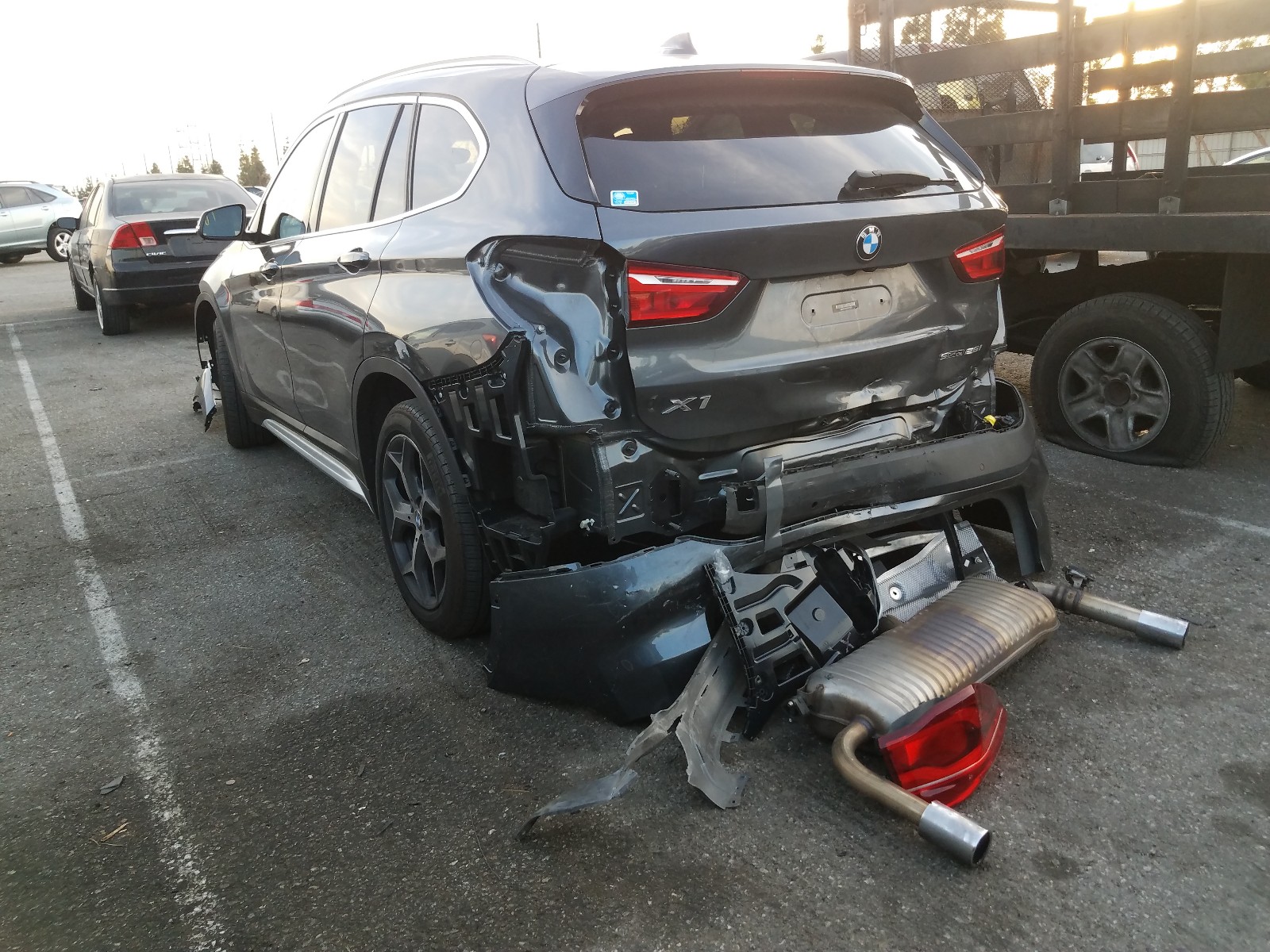 Photo 2 VIN: WBXHU7C53K5L11650 - BMW X1 