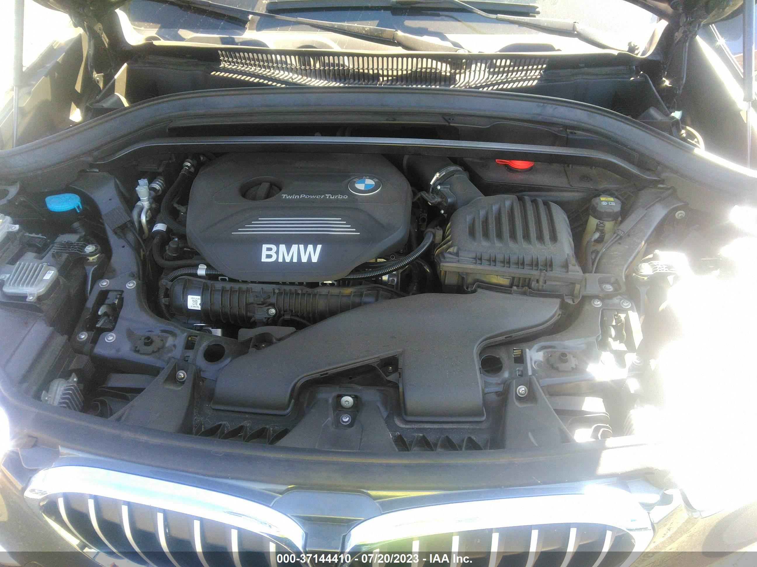 Photo 9 VIN: WBXHU7C54K5L11799 - BMW X1 