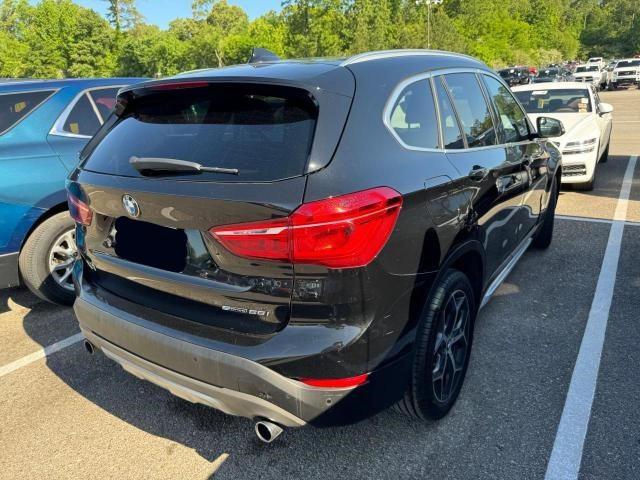 Photo 3 VIN: WBXHU7C5XK5N57000 - BMW X1 