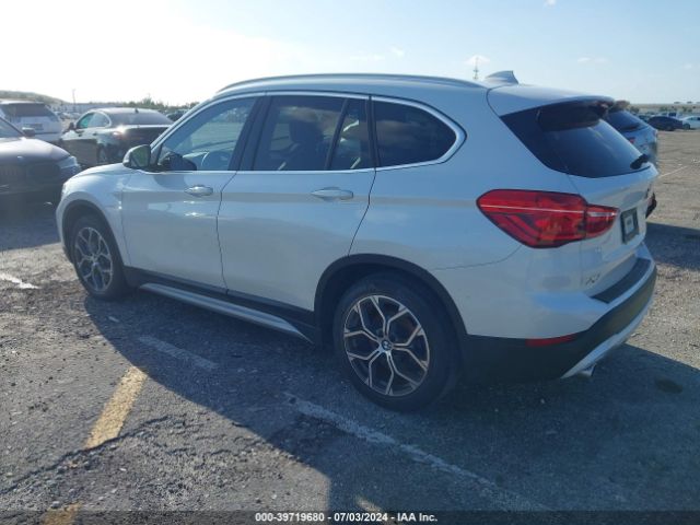 Photo 2 VIN: WBXJG7C00M5T75533 - BMW X1 