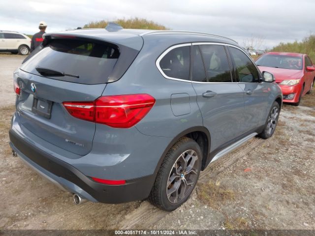 Photo 3 VIN: WBXJG7C00M5U33785 - BMW X1 