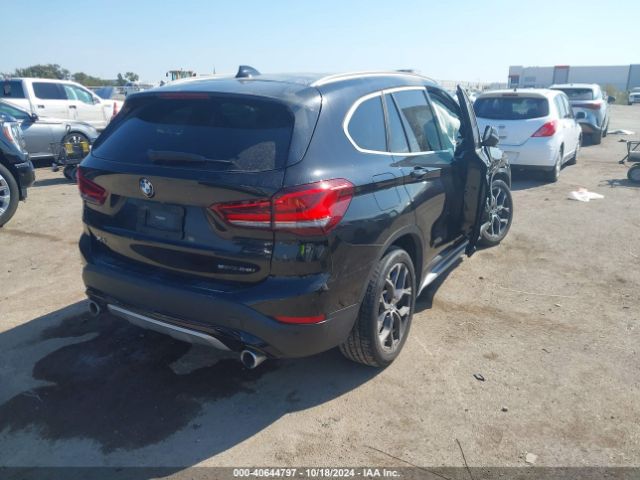 Photo 3 VIN: WBXJG7C01M5T43139 - BMW X1 