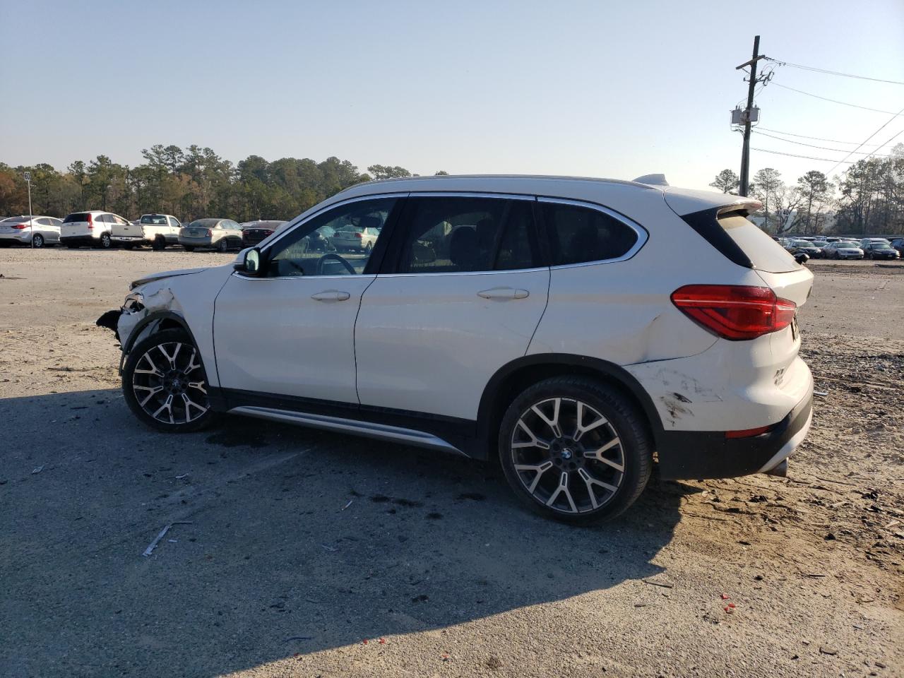 Photo 1 VIN: WBXJG7C02M3M71319 - BMW X1 