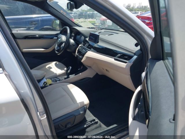 Photo 4 VIN: WBXJG7C03M5T75896 - BMW X1 