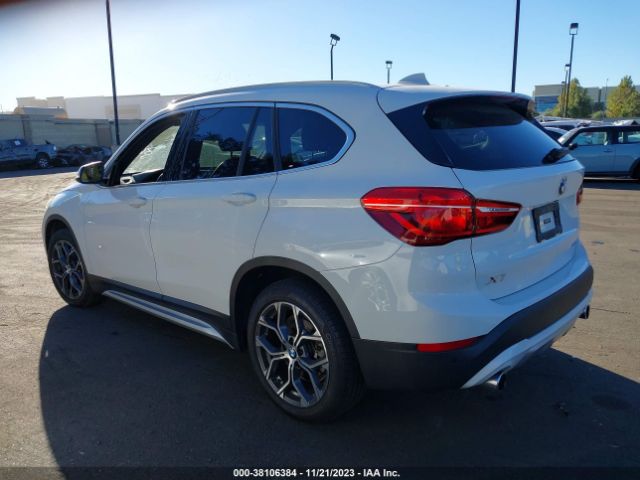 Photo 2 VIN: WBXJG7C04L3L40777 - BMW X1 