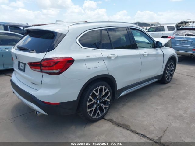 Photo 3 VIN: WBXJG7C04M5U26483 - BMW X1 