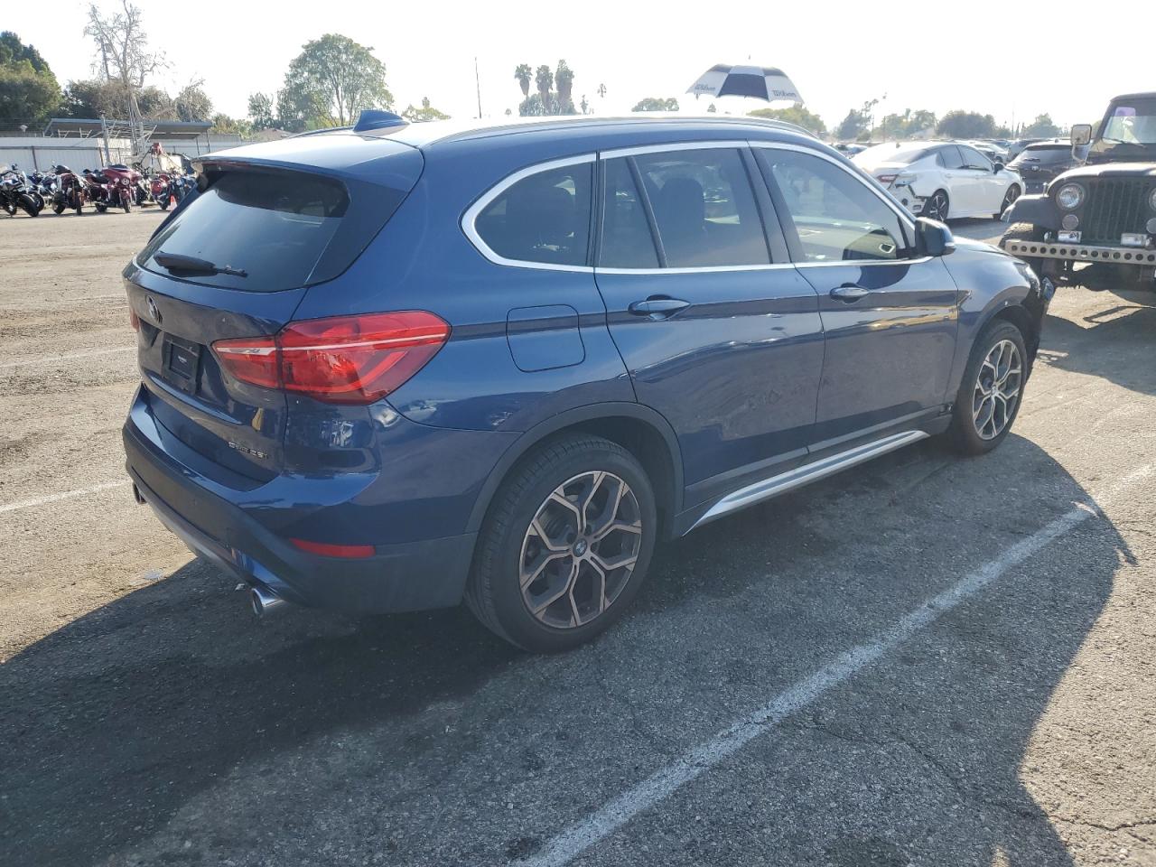 Photo 2 VIN: WBXJG7C04M5U26709 - BMW X1 