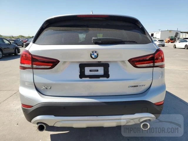 Photo 5 VIN: WBXJG7C05M5T08877 - BMW X1 