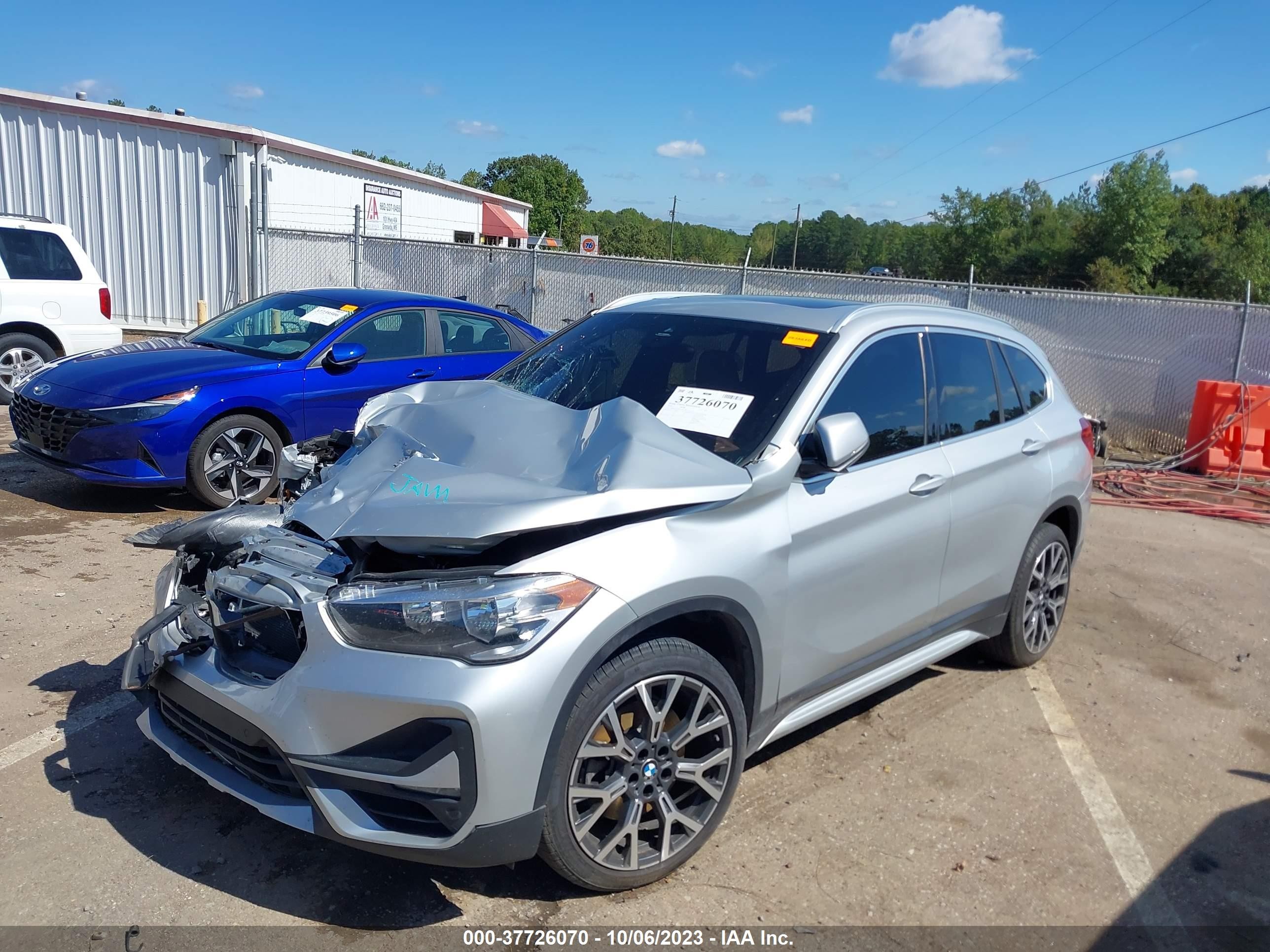 Photo 1 VIN: WBXJG7C06L5P53546 - BMW X1 