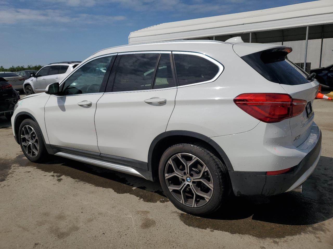 Photo 1 VIN: WBXJG7C08L5R26693 - BMW X1 