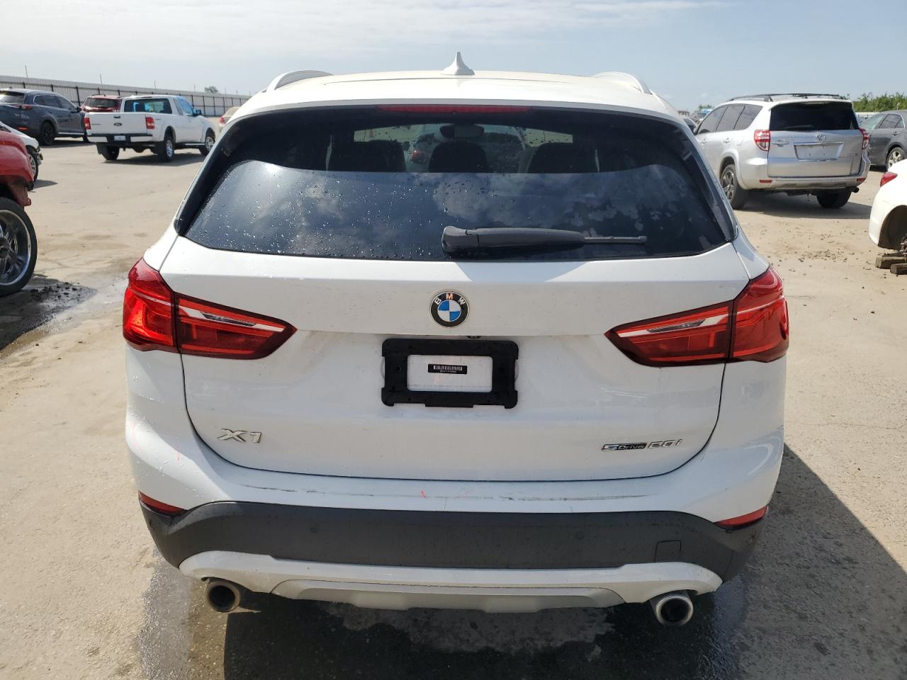 Photo 5 VIN: WBXJG7C08L5R26693 - BMW X1 