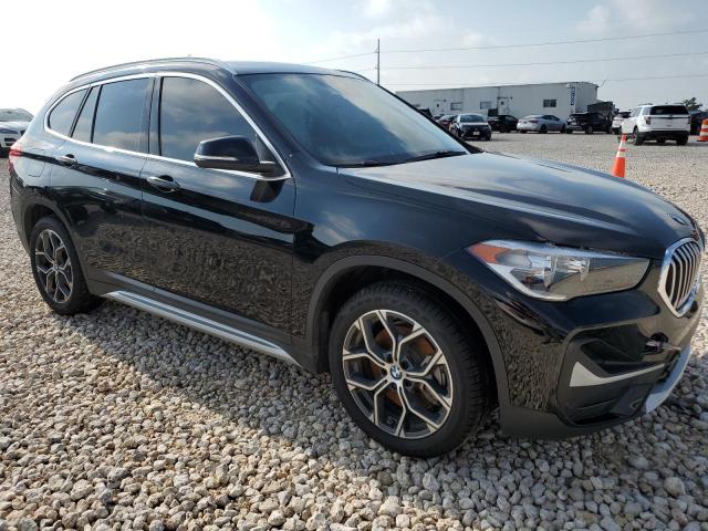 Photo 3 VIN: WBXJG7C08M5U23490 - BMW X1 