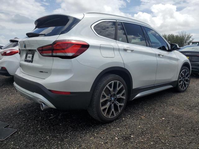 Photo 2 VIN: WBXJG7C09M5T78897 - BMW X1 