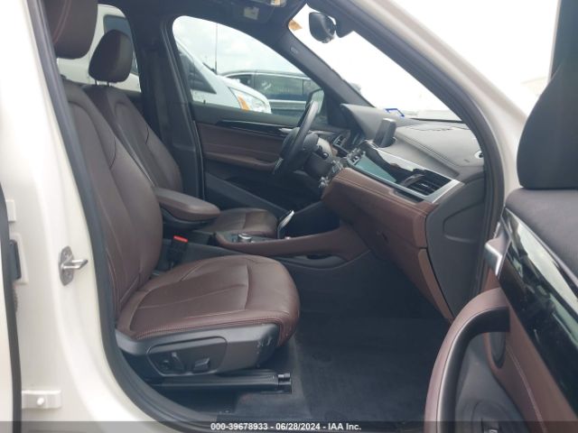 Photo 4 VIN: WBXJG7C09M5U34644 - BMW X1 