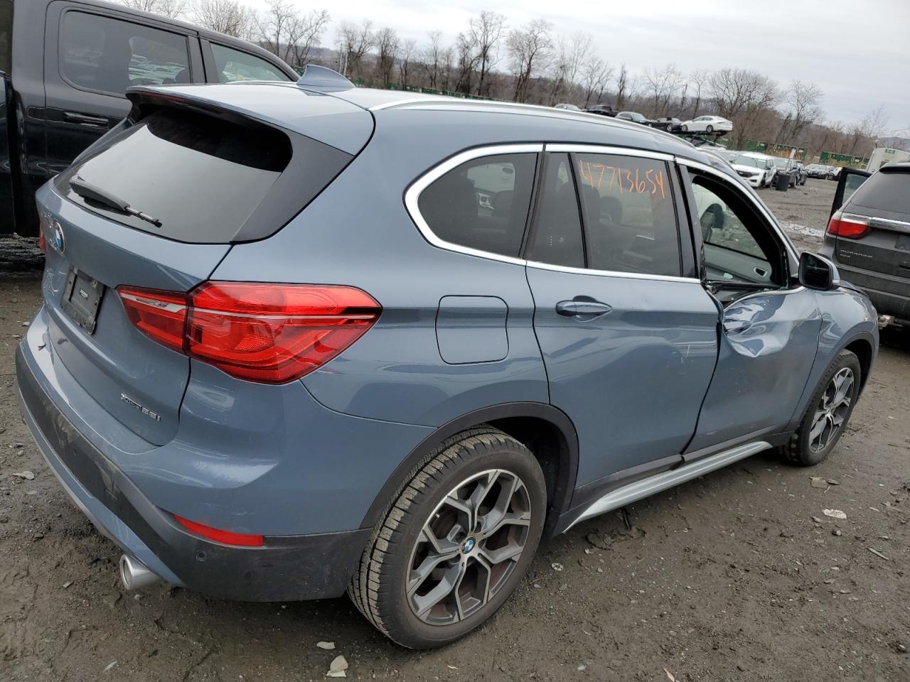 Photo 2 VIN: WBXJG9C00M5U13466 - BMW X1 