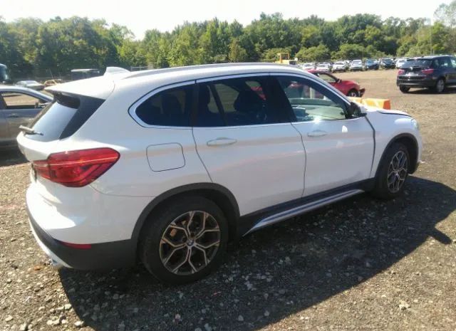 Photo 3 VIN: WBXJG9C01L3L81766 - BMW X1 