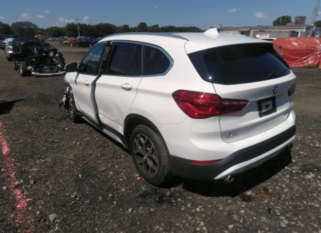 Photo 2 VIN: WBXJG9C01L3L81766 - BMW X1 