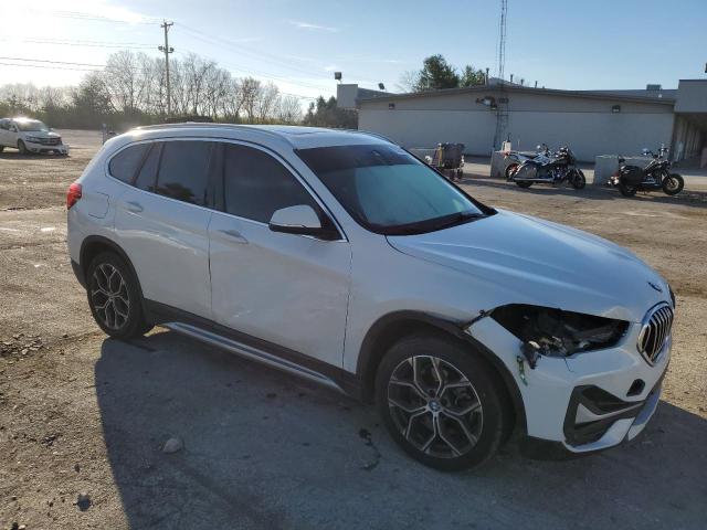 Photo 3 VIN: WBXJG9C02L5P94252 - BMW X1 