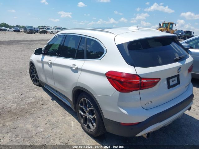 Photo 2 VIN: WBXJG9C04L3L57509 - BMW X1 