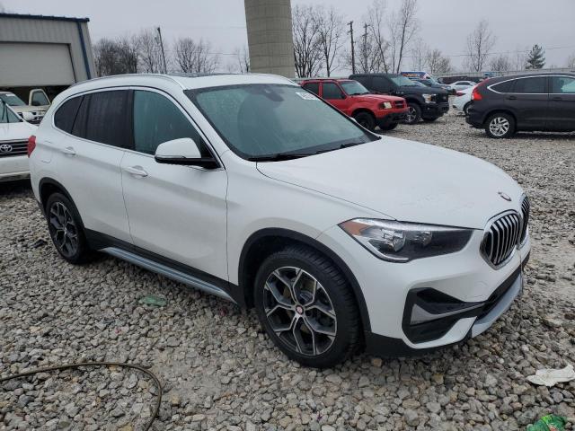 Photo 3 VIN: WBXJG9C04L5R58584 - BMW X1 