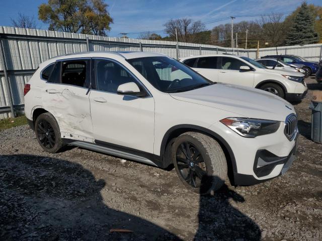 Photo 3 VIN: WBXJG9C04L5R64823 - BMW X1 XDRIVE2 