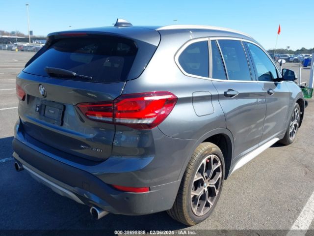 Photo 3 VIN: WBXJG9C04M5U29928 - BMW X1 