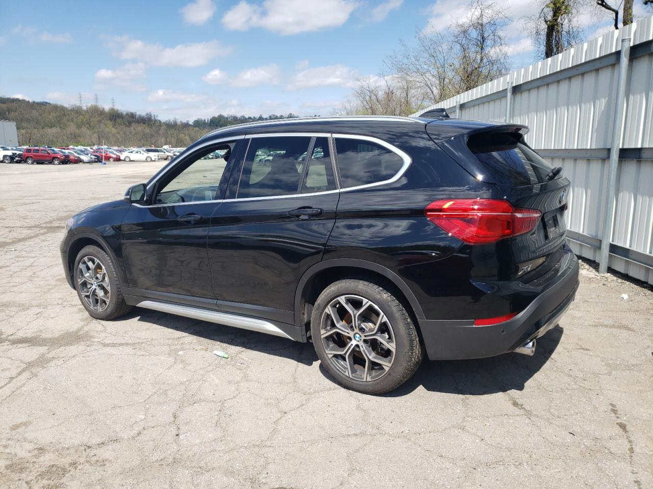 Photo 1 VIN: WBXJG9C05N5U93249 - BMW X1 