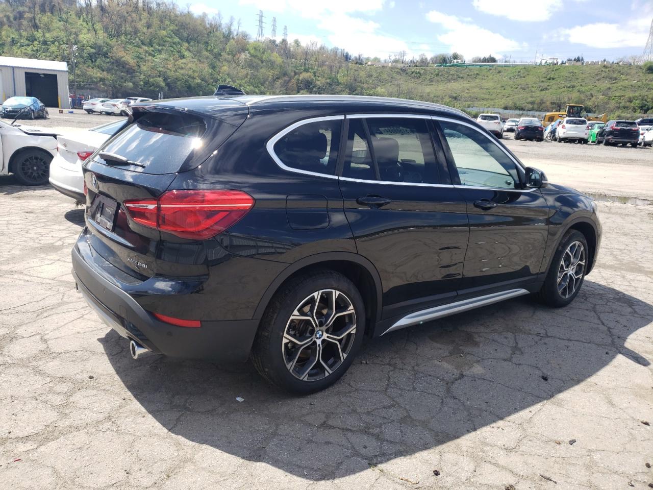 Photo 2 VIN: WBXJG9C05N5U93249 - BMW X1 