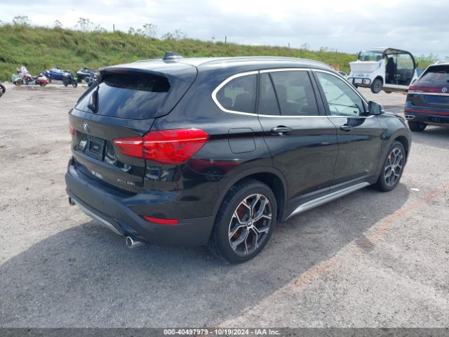 Photo 3 VIN: WBXJG9C06M5T96236 - BMW X1 