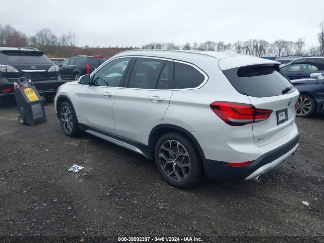 Photo 2 VIN: WBXJG9C06N5V03030 - BMW X1 