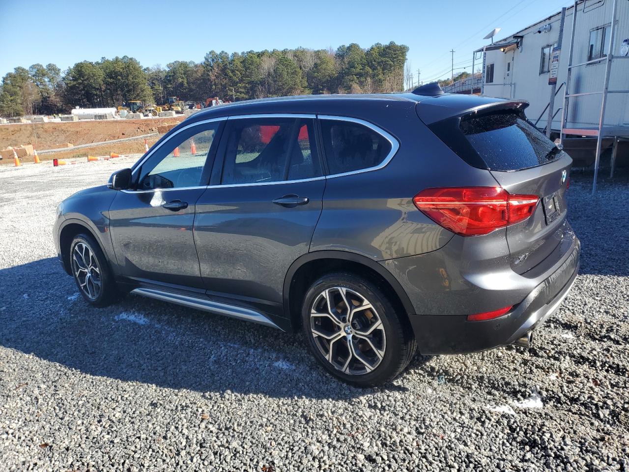 Photo 1 VIN: WBXJG9C06N5V43656 - BMW X1 