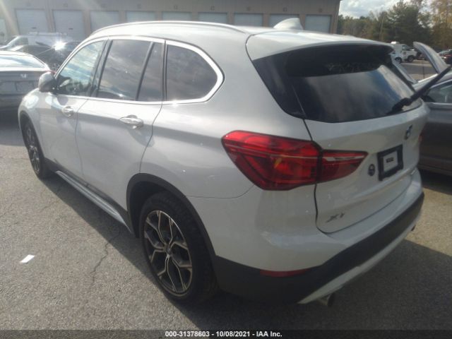 Photo 2 VIN: WBXJG9C07L5P63739 - BMW X1 