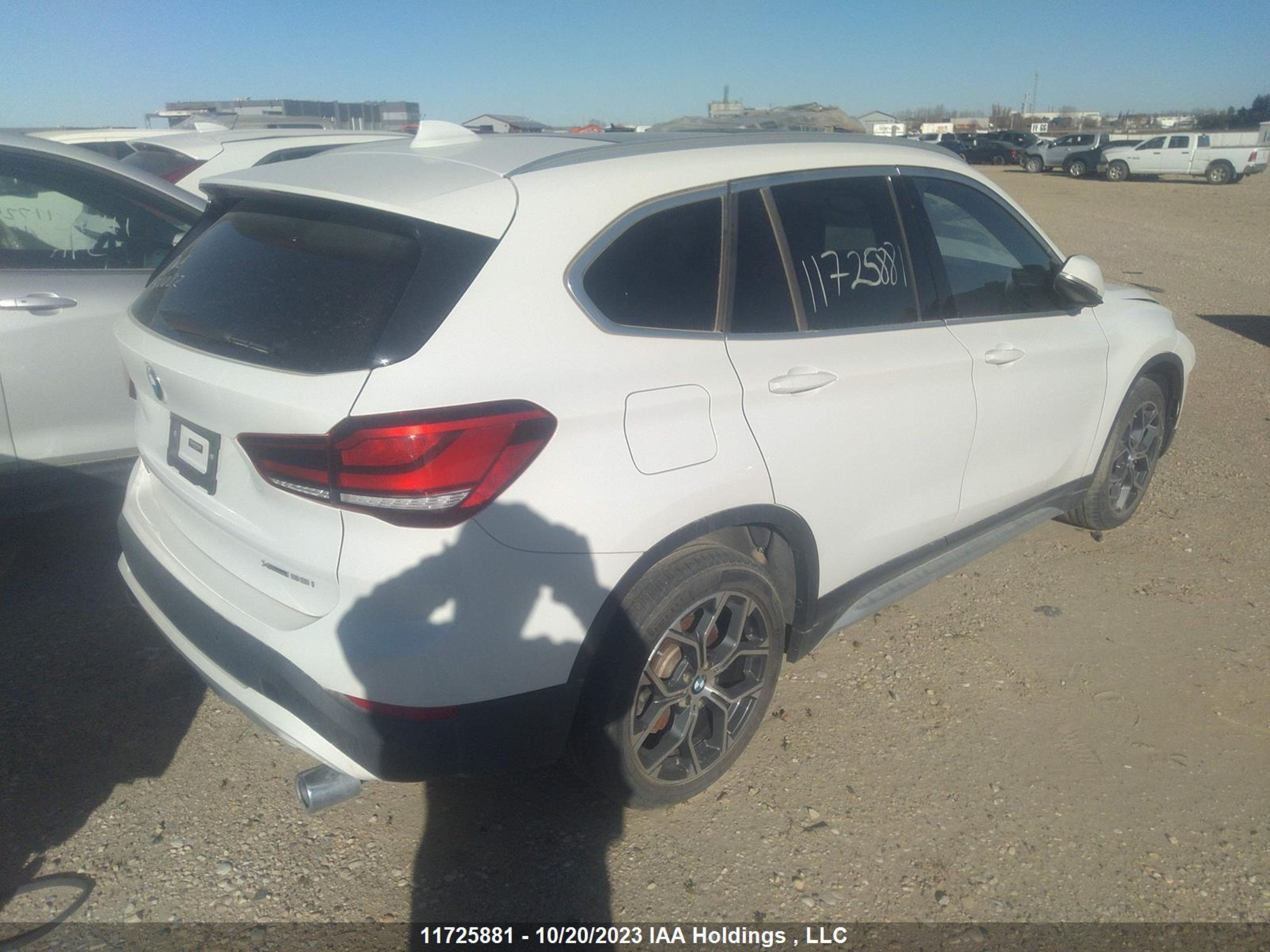 Photo 3 VIN: WBXJG9C08M5S87213 - BMW X1 