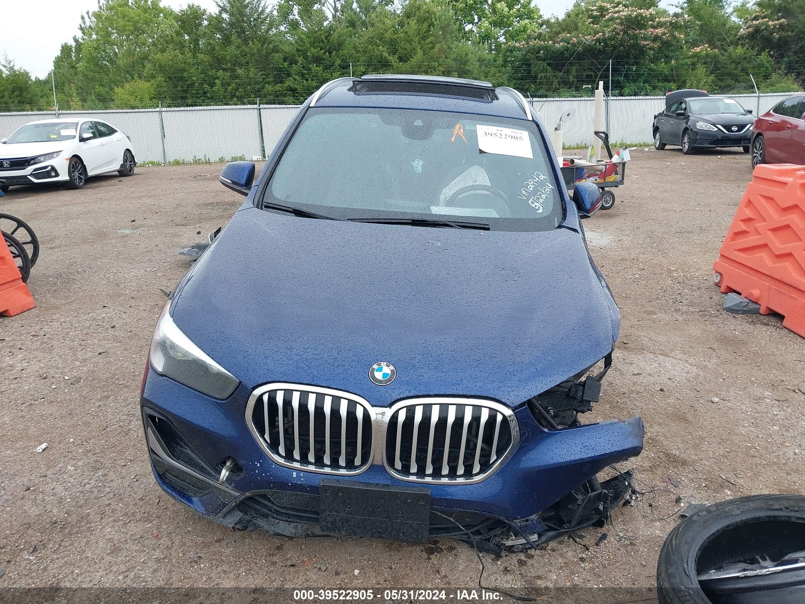 Photo 11 VIN: WBXJG9C0XL5R02942 - BMW X1 