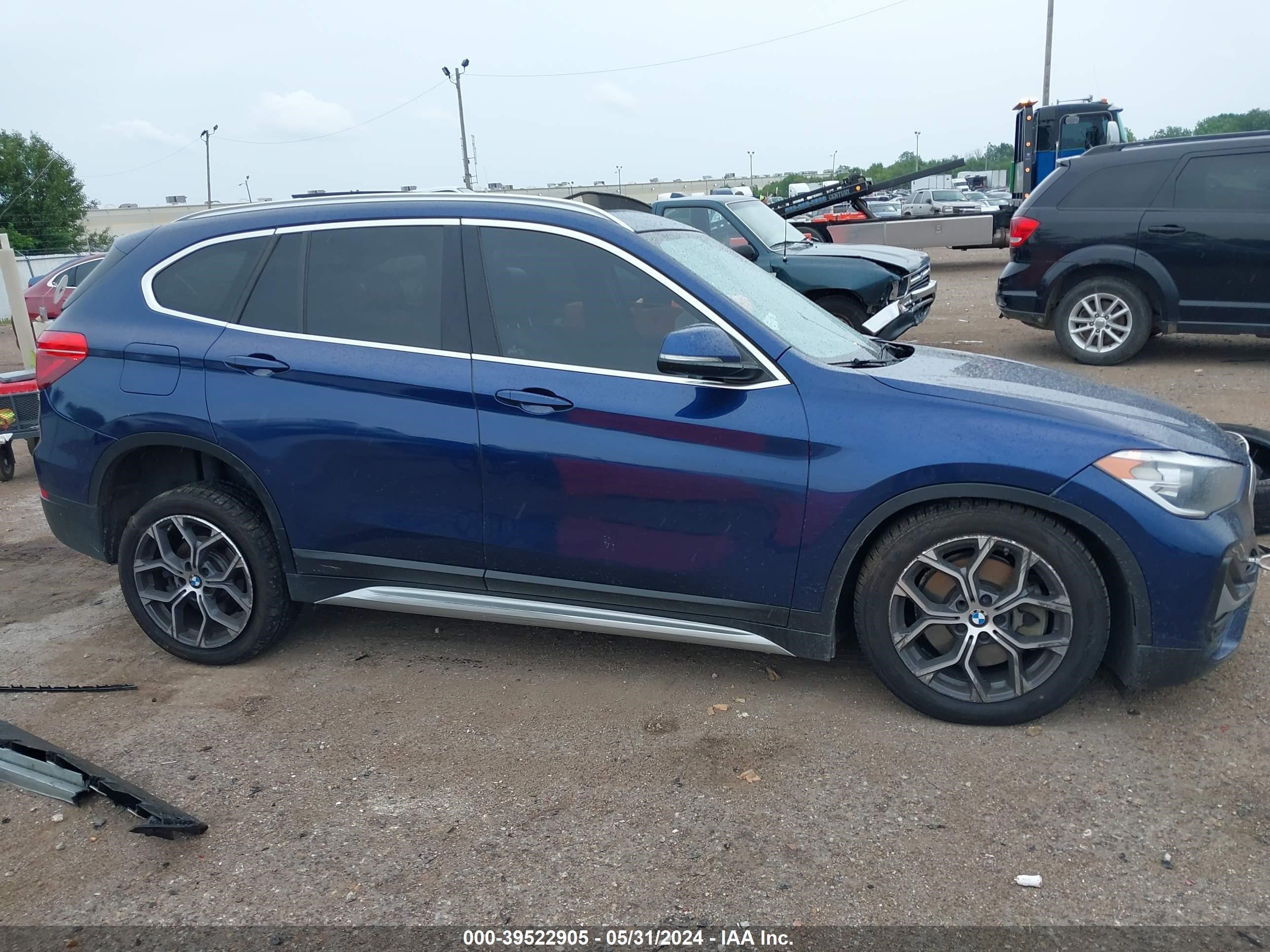 Photo 12 VIN: WBXJG9C0XL5R02942 - BMW X1 