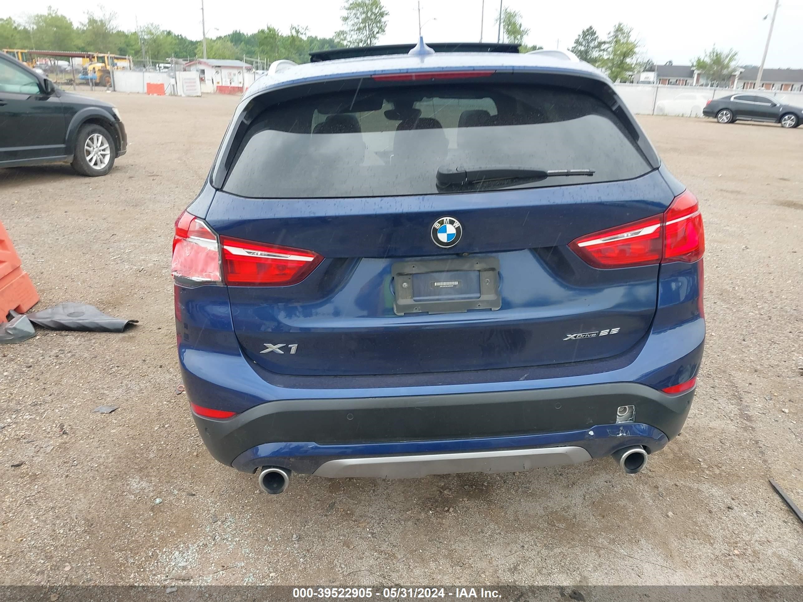 Photo 15 VIN: WBXJG9C0XL5R02942 - BMW X1 