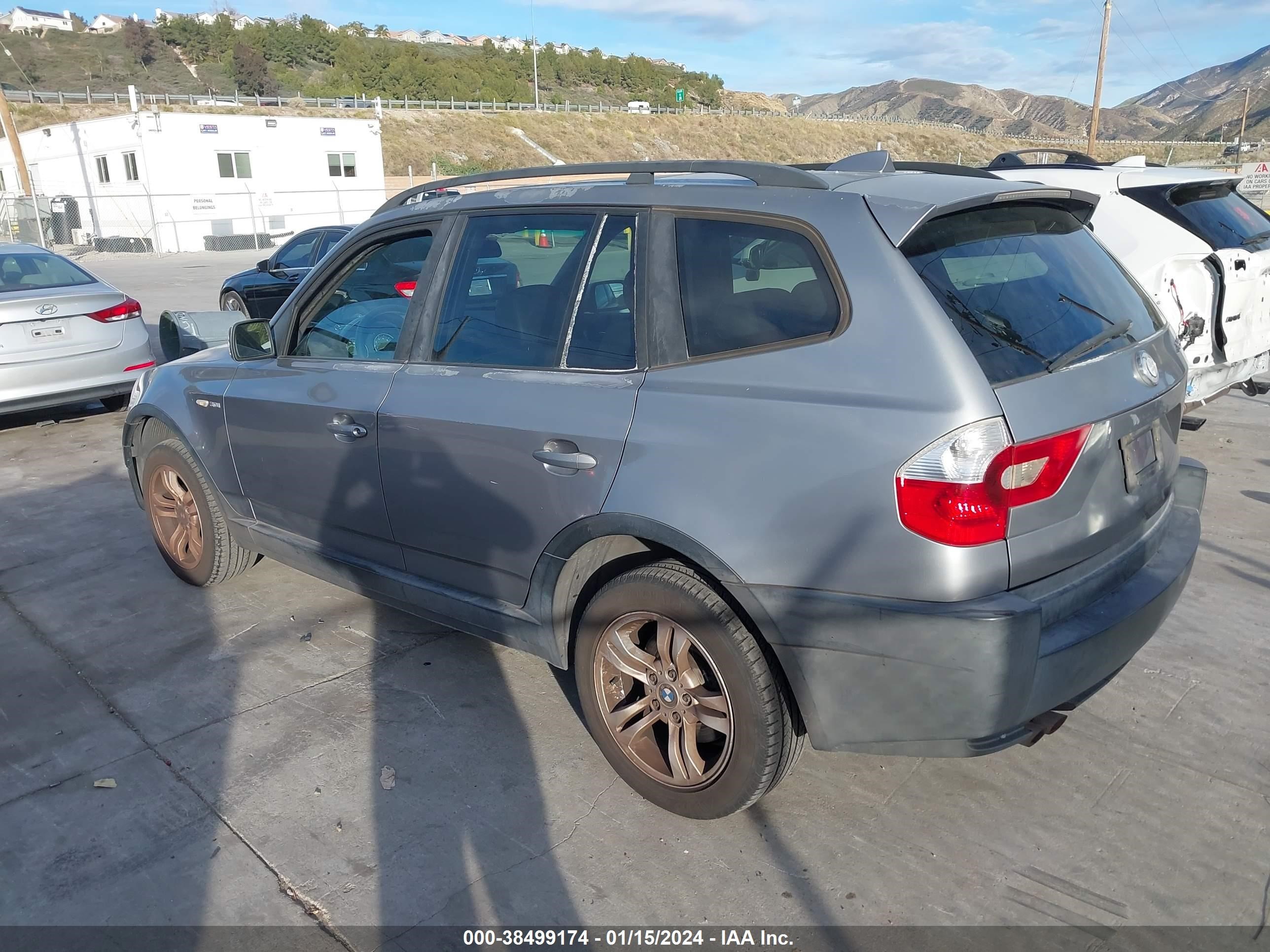 Photo 2 VIN: WBXPA93415WD10702 - BMW X3 