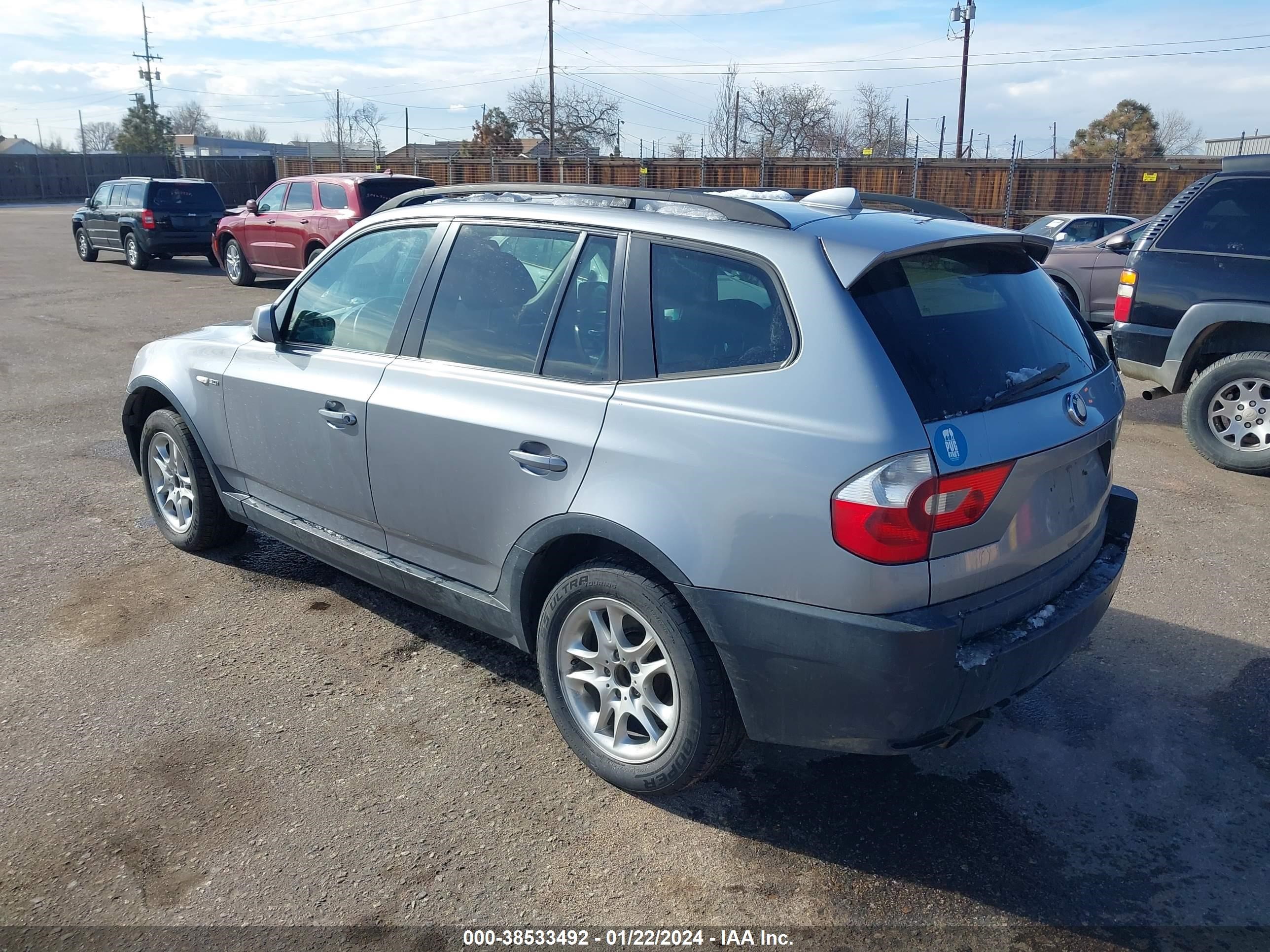 Photo 2 VIN: WBXPA93425WD15729 - BMW X3 