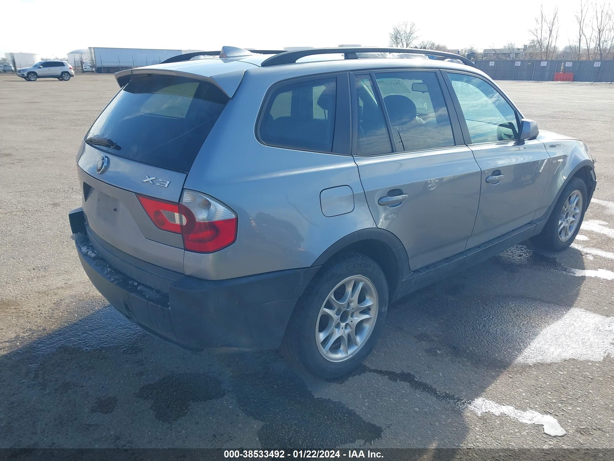 Photo 3 VIN: WBXPA93425WD15729 - BMW X3 